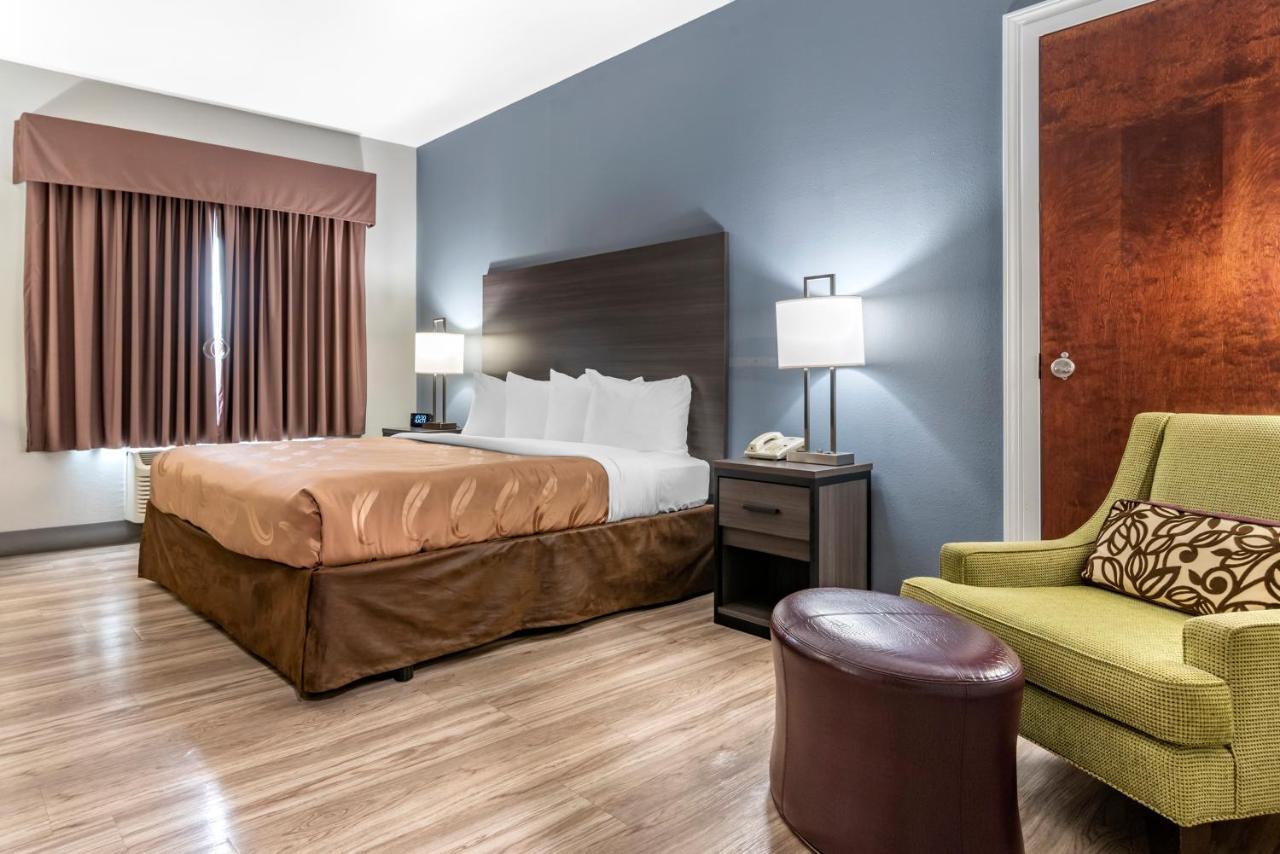 Quality Inn & Suites Demopolis Extérieur photo