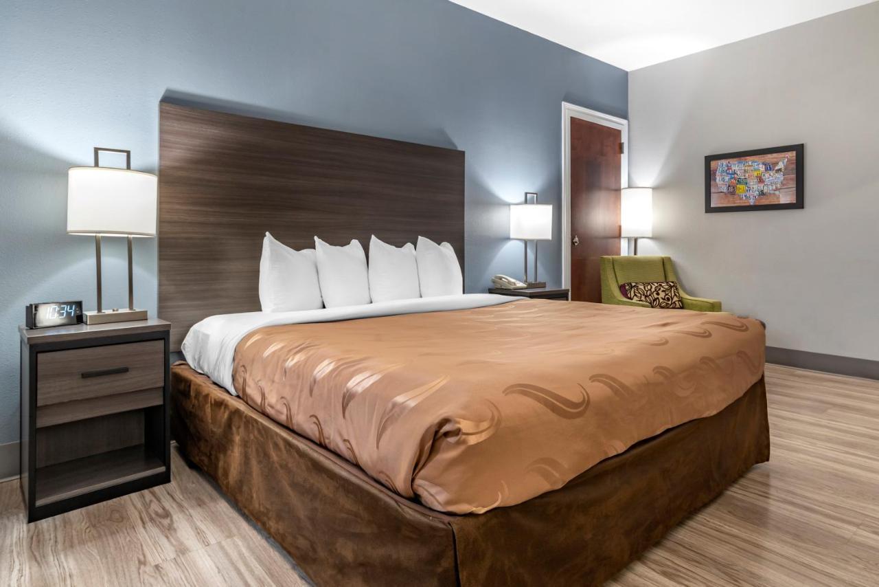 Quality Inn & Suites Demopolis Extérieur photo