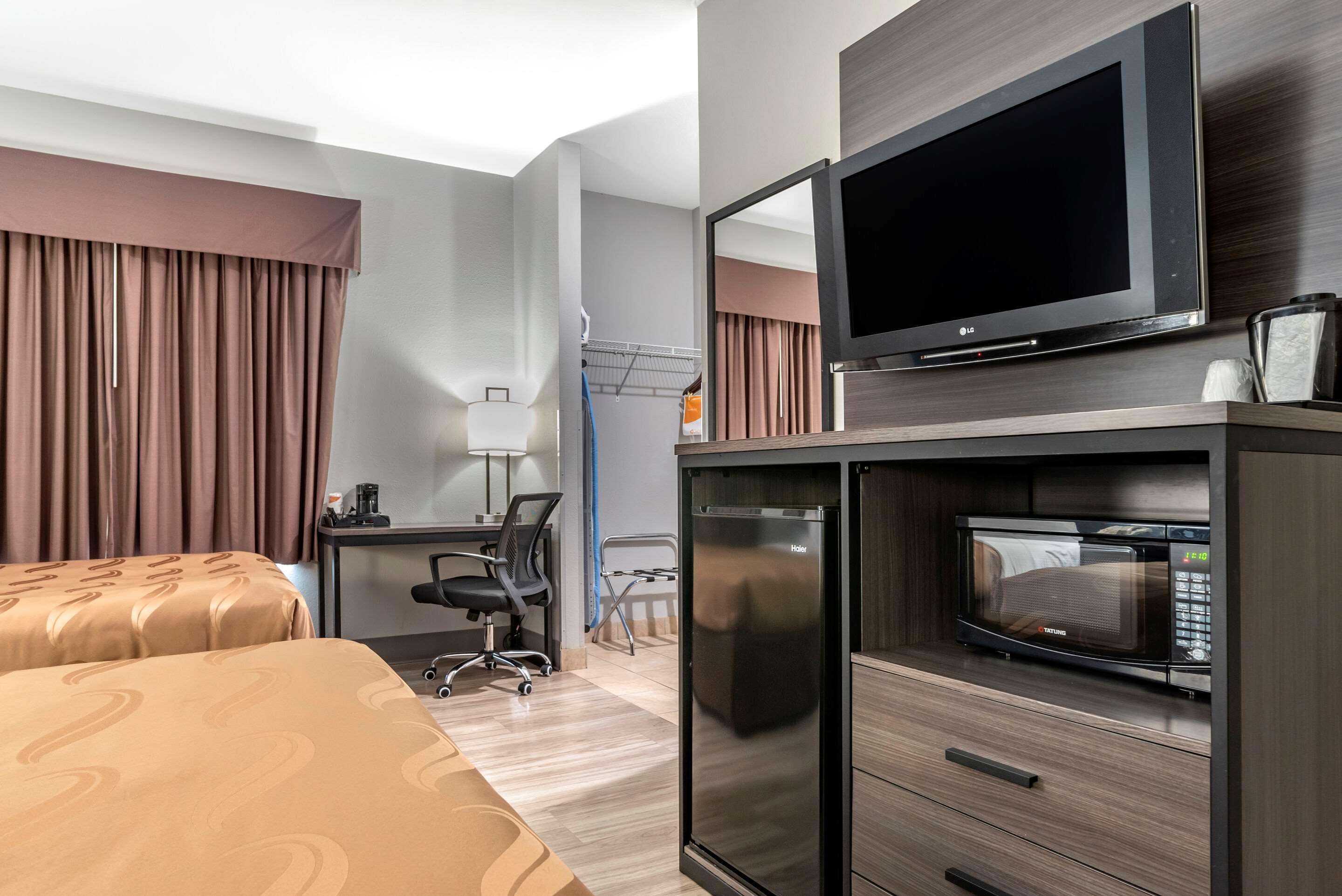 Quality Inn & Suites Demopolis Extérieur photo