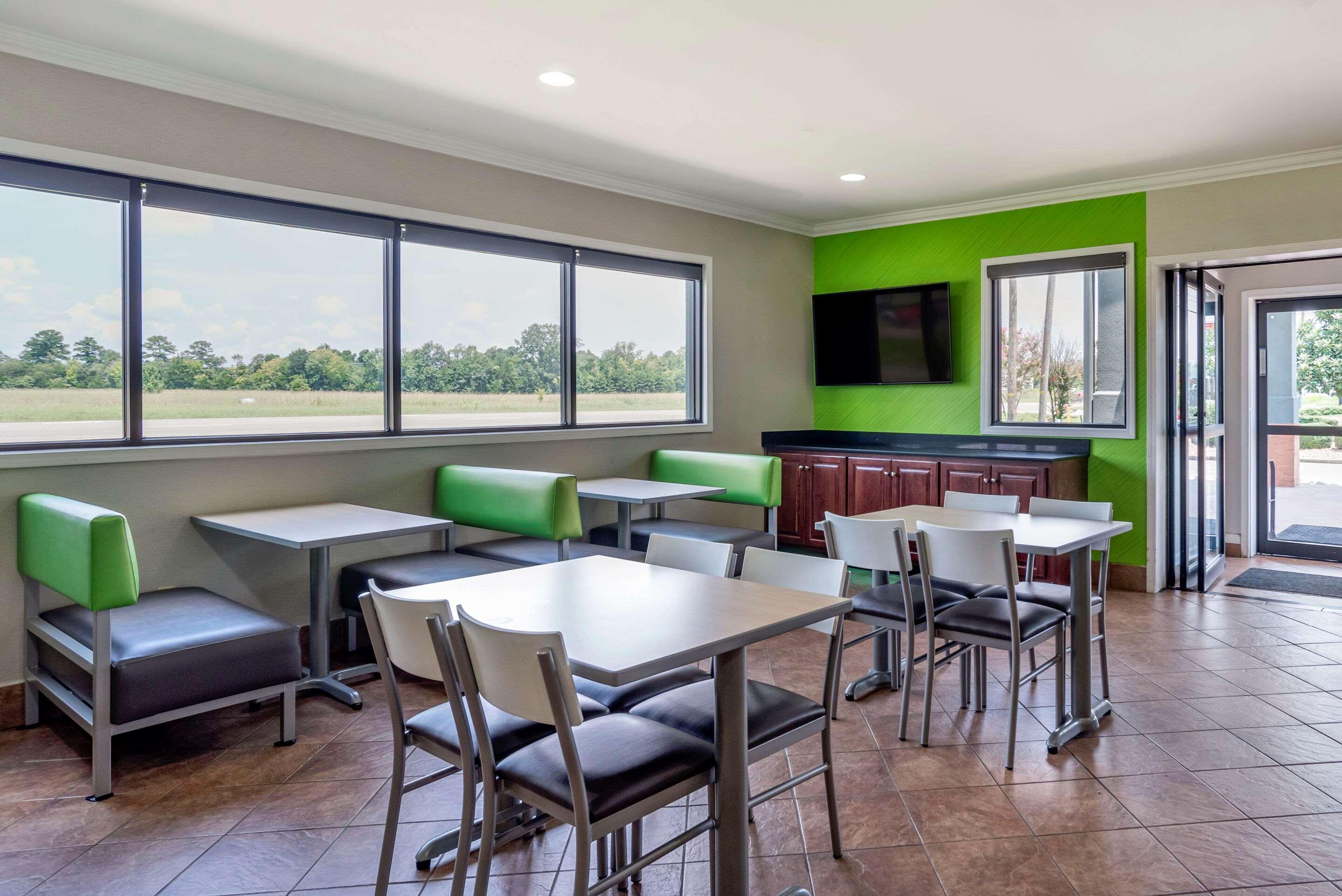 Quality Inn & Suites Demopolis Extérieur photo