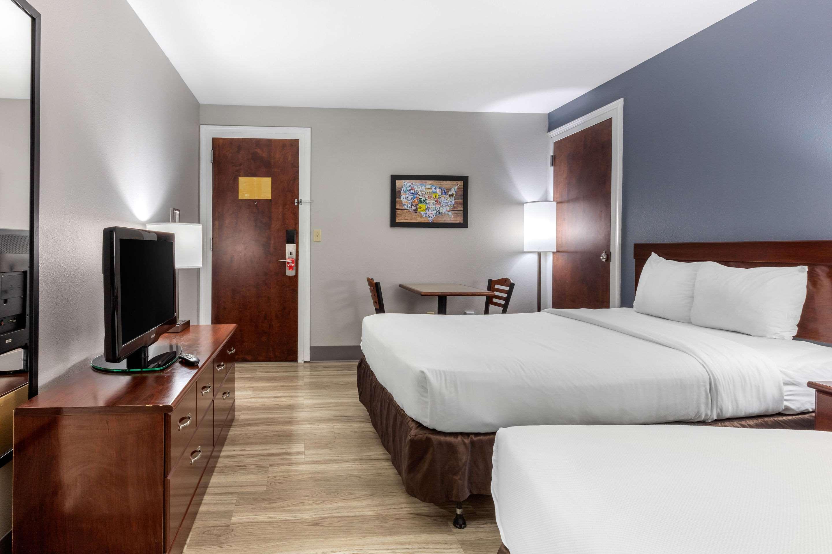 Quality Inn & Suites Demopolis Extérieur photo