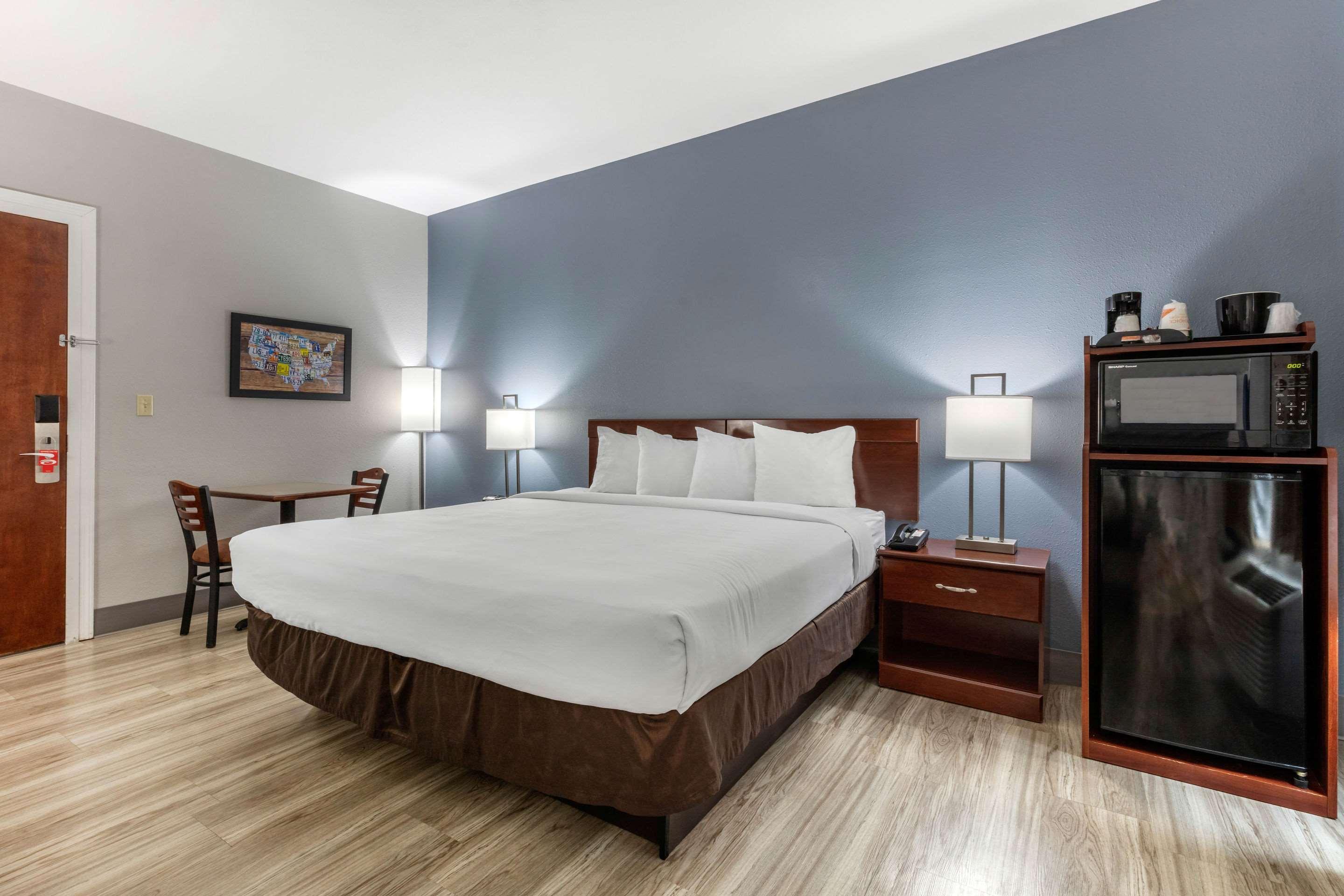Quality Inn & Suites Demopolis Extérieur photo