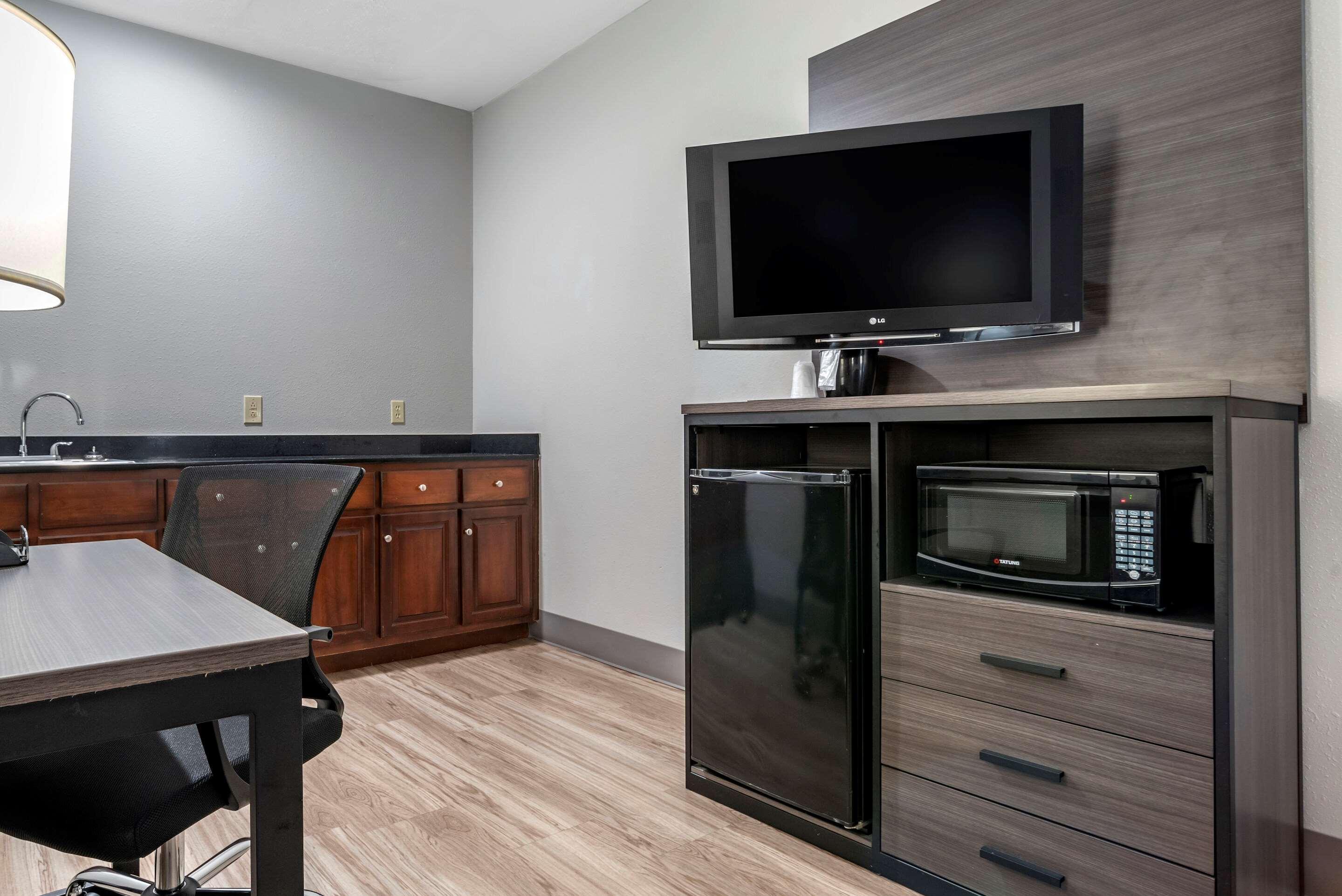 Quality Inn & Suites Demopolis Extérieur photo