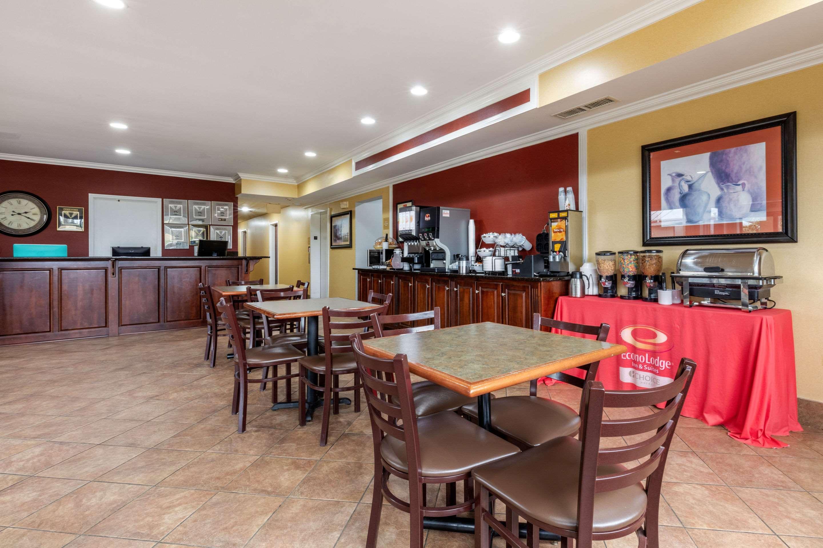 Quality Inn & Suites Demopolis Extérieur photo