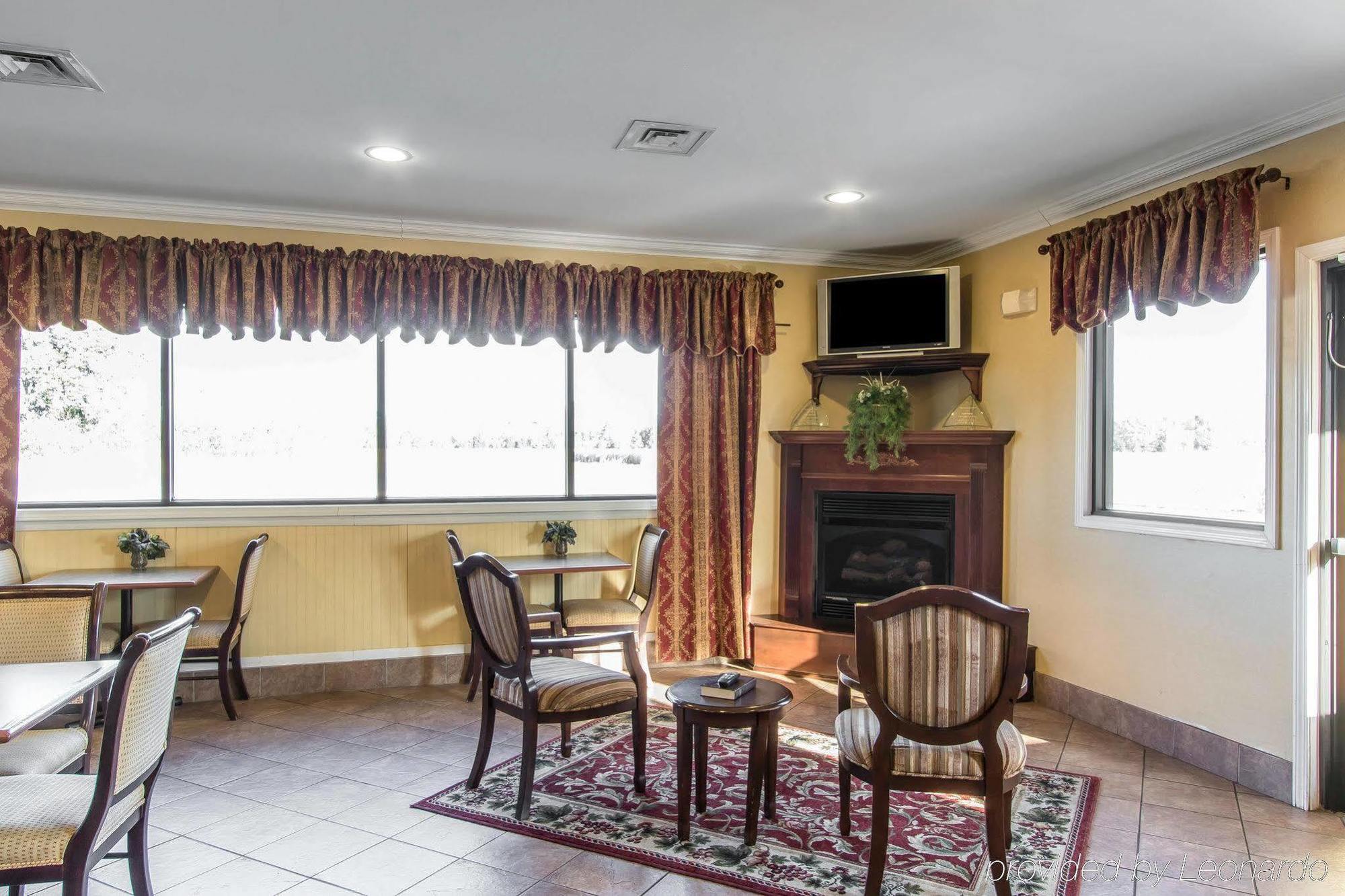 Quality Inn & Suites Demopolis Extérieur photo