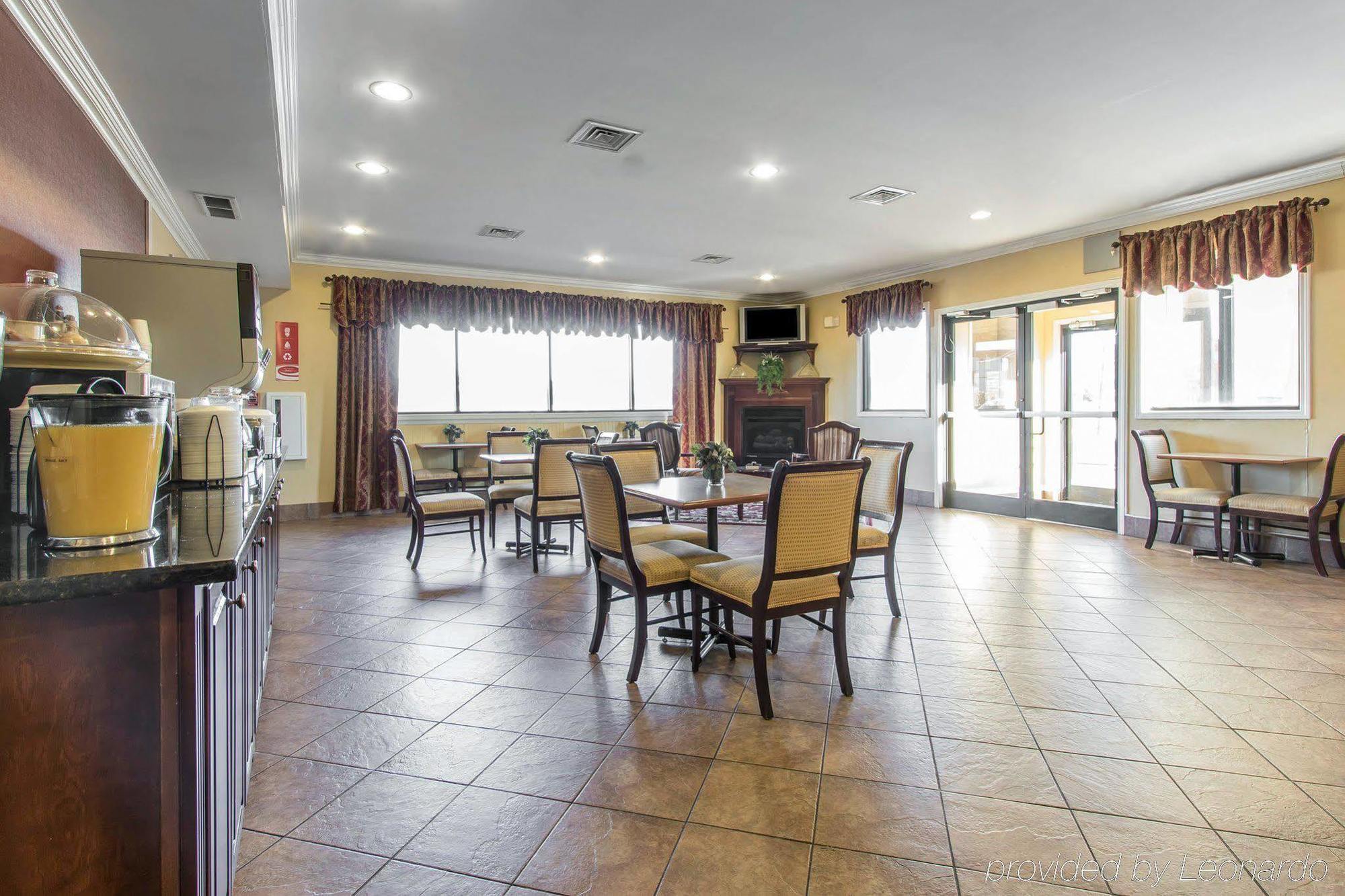 Quality Inn & Suites Demopolis Extérieur photo